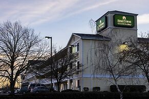 HomeTowne Studios by Red Roof Salem, OR