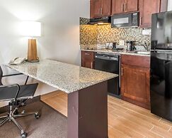 MainStay Suites Pittsburgh Airport