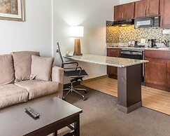 MainStay Suites Pittsburgh Airport