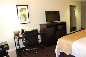 Quality Inn & Suites NJ State Capital Area