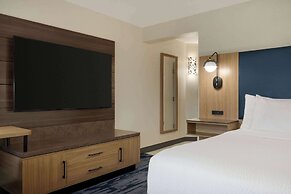 La Quinta Inn & Suites by Wyndham Austin Southwest