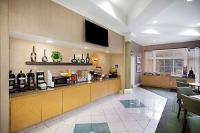 La Quinta Inn & Suites by Wyndham Austin Southwest