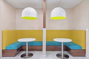 Hampton Inn Houston-Brookhollow