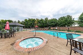 Quality Inn & Suites Canton