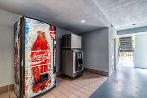 Quality Inn & Suites Canton