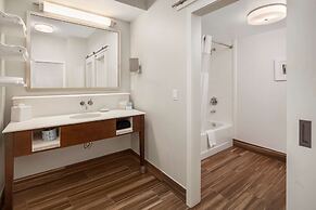 Hampton Inn & Suites Seattle-North/Lynnwood