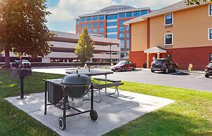 Extended Stay America Suites Madison Junction Court
