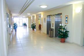 Castaways Resort and Suites