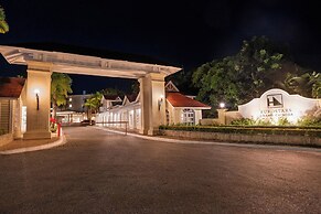 Eurostars Grand Cayacoa