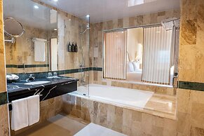 Eurostars Grand Cayacoa
