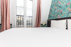 Vintage Paris Gare du Nord by Hiphophostels