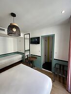 Vintage Paris Gare du Nord by Hiphophostels