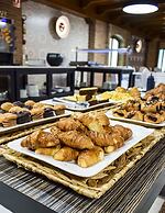 Hotel Nuevo Torreluz