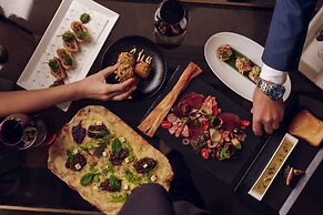 The Ritz-Carlton, Dubai