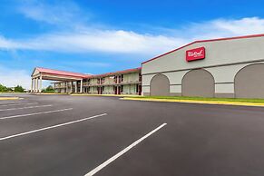 Red Roof Inn & Suites Cave City