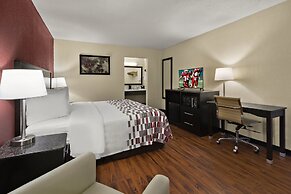 Red Roof Inn & Suites Cave City