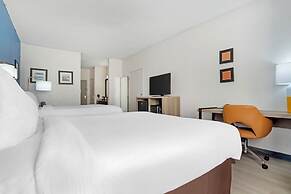 Comfort Inn & Suites Crystal Inn Sportsplex