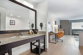 Comfort Inn & Suites Crystal Inn Sportsplex