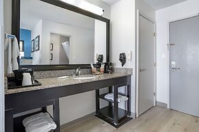 Comfort Inn & Suites Crystal Inn Sportsplex