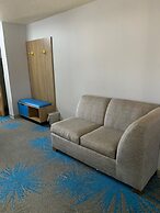 Days Inn by Wyndham Custer
