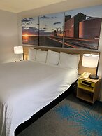 Days Inn by Wyndham Custer