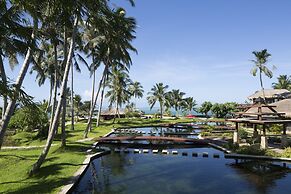 Coconuts Beach Club Resort & Spa