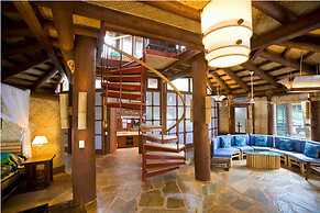 Coconuts Beach Club Resort & Spa