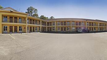 Days Inn by Wyndham Alma