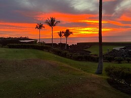 Mauna Lani Point