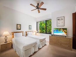 Mauna Lani Point