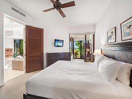Mauna Lani Point