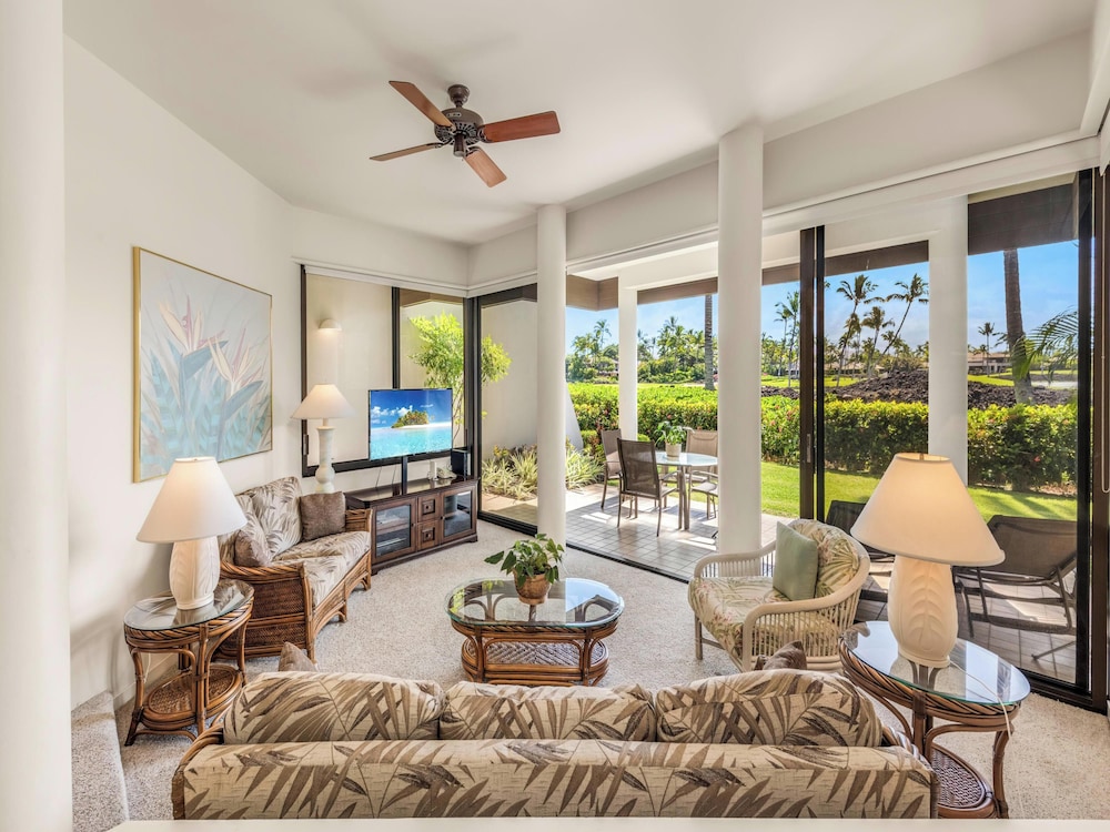Mauna Lani Point