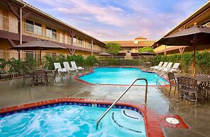 Best Western Corona Hotel & Suites
