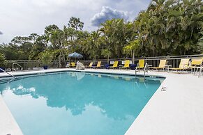 Fairfield Inn & Suites by Marriott Ft. Myers/Cape Coral