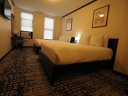 Night Hotel Broadway