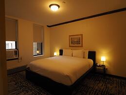 Night Hotel Broadway
