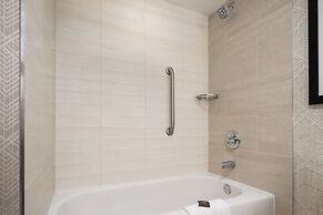 Embassy Suites by Hilton Portland Airport