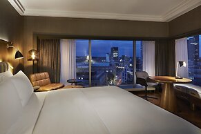 Hilton Frankfurt City Centre