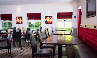 Holiday Inn Express Taunton East by IHG