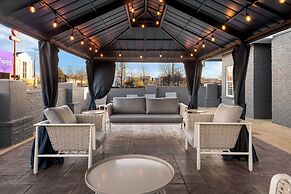 Spark by Hilton Oxford