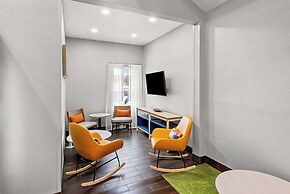 Spark by Hilton Oxford