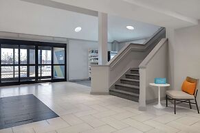 Spark by Hilton Bentonville