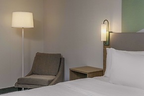 Spark by Hilton Denver International Airport