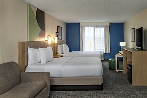 Spark by Hilton Denver International Airport