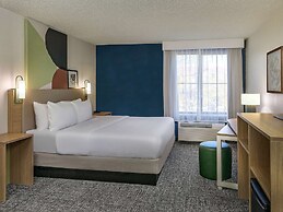 Spark by Hilton Denver International Airport