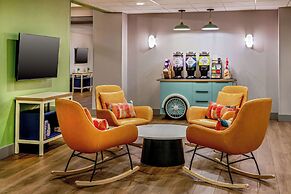 Spark by Hilton Denver International Airport