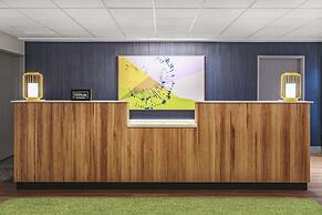 Spark by Hilton Denver International Airport