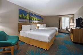 Days Inn & Suites by Wyndham Denver International Airport
