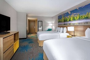 Days Inn & Suites by Wyndham Denver International Airport