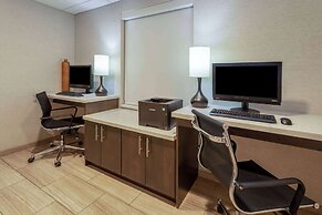 Days Inn & Suites by Wyndham Denver International Airport